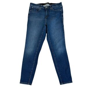 Torrid Blue Skinny Jeans with Tapered Legs and Medium Wash Sz 16